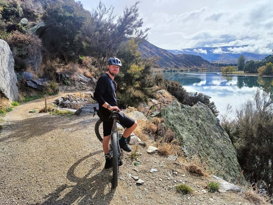 Cromwell: Lake Dunstan Trail Bike Rental and Luxury Shuttle - The luxury shuttle return: comfort, timing, and real support