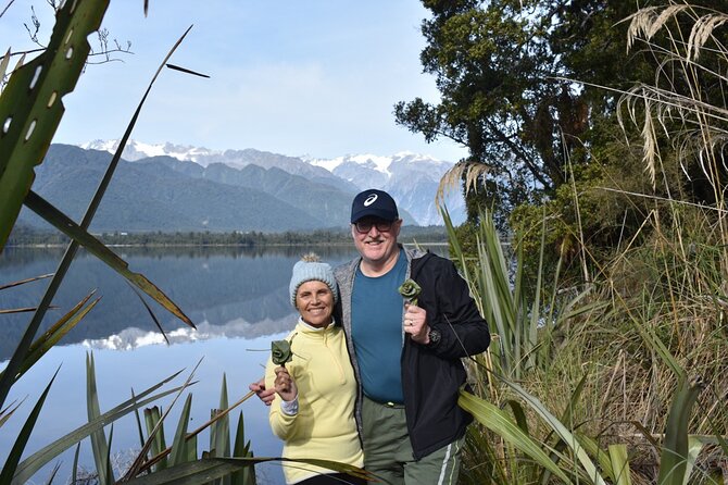 Cruise & Rainforest Walk - Franz Josef Glacier - The private Kiwi Sanctuary trail: Jurassic-like rainforest, roots and all