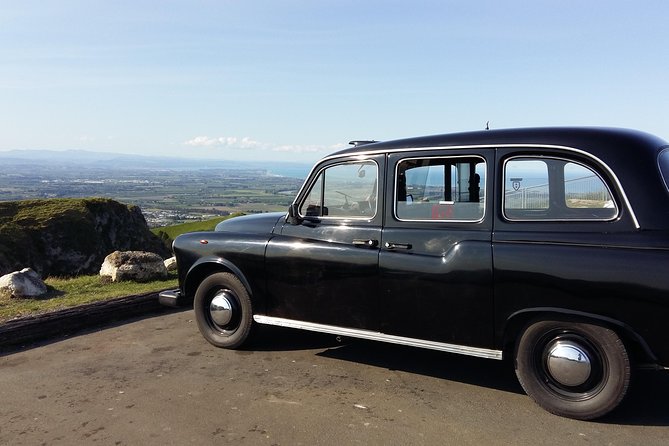 Deco City Black Cab Tours and Shuttles - Price and group size: how to judge the $108.60 per person value
