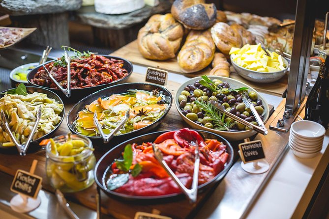 Dinner at Walter Peak High Country Farm and Cruise from Queenstown - Should You Book This Walter Peak Dinner Cruise?