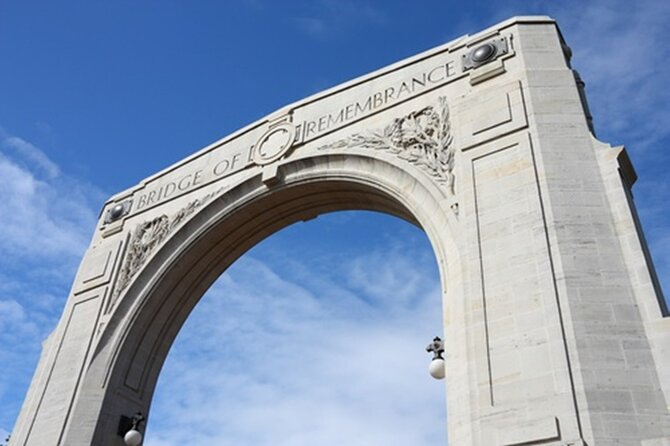 Discover Christchurch Sightseeing Tour - Hotel Pickup, Group Size, and Live Commentary