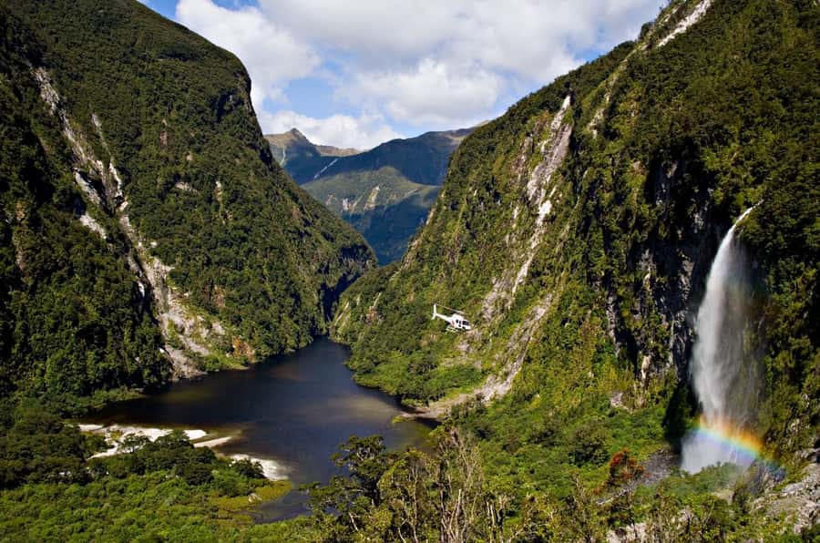 Doubtful Sound: Scenic Flight with 2 Landings - The route that makes the flight feel longer than 70 minutes