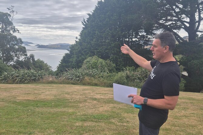 Dunedin City - Settlers & Voyages Tour - Central Dunedin landmarks and what to watch for from the bus