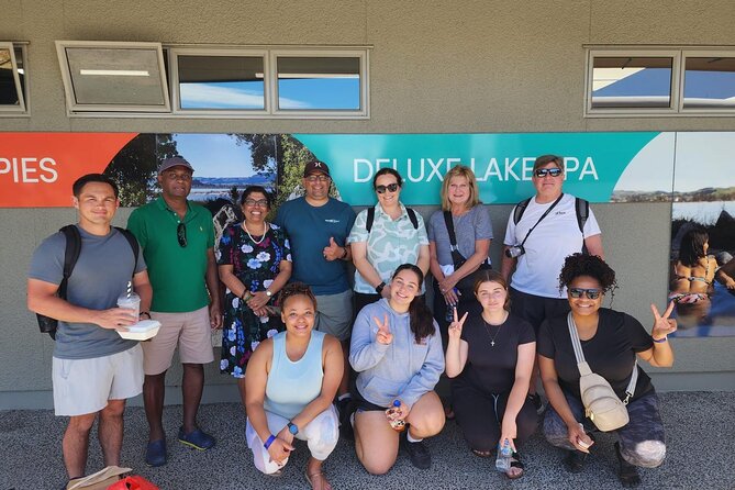 Ex Auckland: Rotorua Māori Village with Haka and Hot Springs - Rotorua District and silica formations: the quick stop you can use for photos