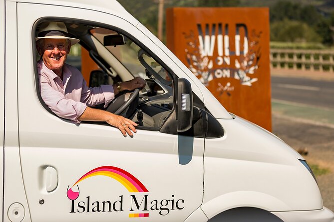 Flavours of Waiheke, wine, beer, spirits INCLUDES lunch - MAX 11 - Waiheke, but with a small-group flavor plan