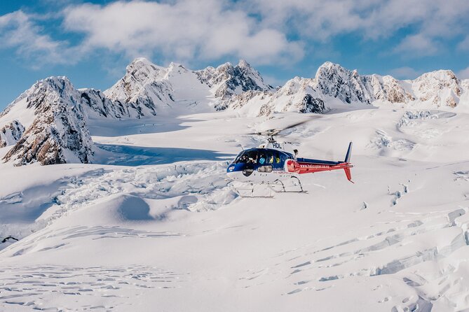 Fox Glacier and Mount Cook Helicopter Flight with Snow Landing - The helicopter ride details that affect your comfort and photos