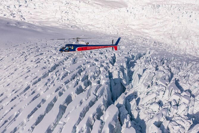 Fox Glacier: Neve Discoverer Helicopter Flight with Snow Landing - Timing that makes sense: from Fox Glacier base to the snowfield