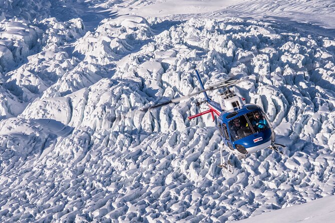Fox Glacier: Twin Glacier Helicopter Flight with Snow Landing - The snow landing on Fox Glacier: what it feels like and how to use it