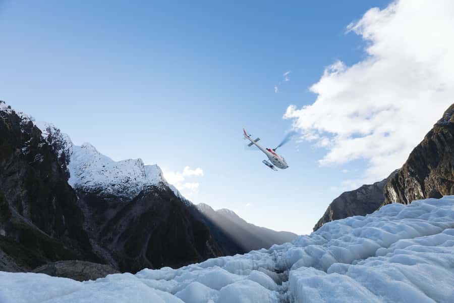 Franz Josef: 2.5 Hour Glacier Hike with Helicopter Transfer - Weather, pacing, and the photo strategy you should use