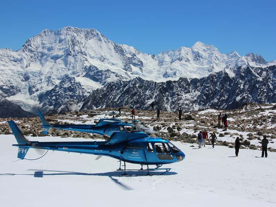 Franz Josef: 4-Glacier Helicopter Ride with 2 Landings - Two snow landings: the photo and memory payoff