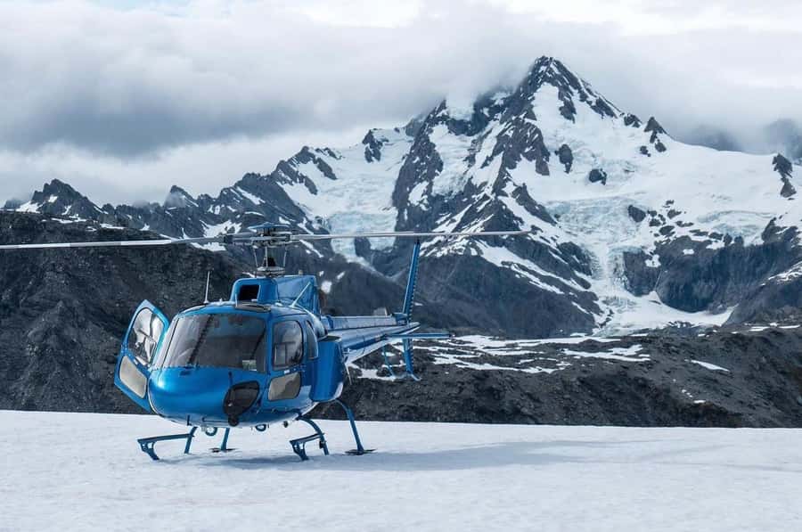 Franz Josef: 4-Glacier Helicopter Ride with 2 Landings - Timing, group feel, and what you can realistically do