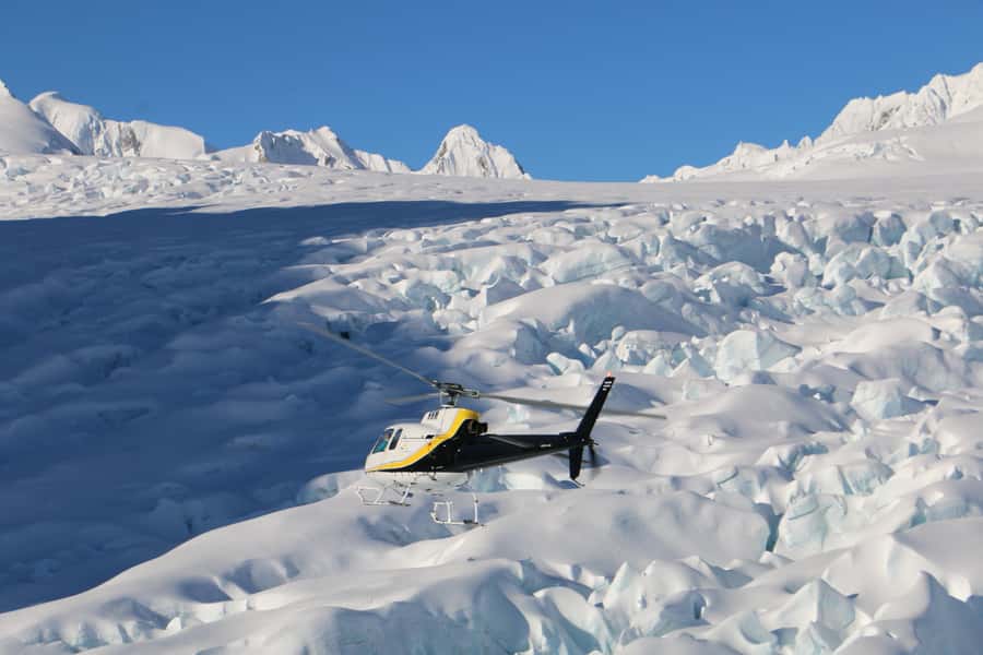 Franz Josef: Glacier Helicopter Ride with Snow Landing - From the base in Franz Josef to the Southern Alps
