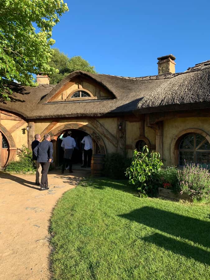 From Auckland: Hobbiton Movie Set - Private Tour - The practical packing list that makes the day better