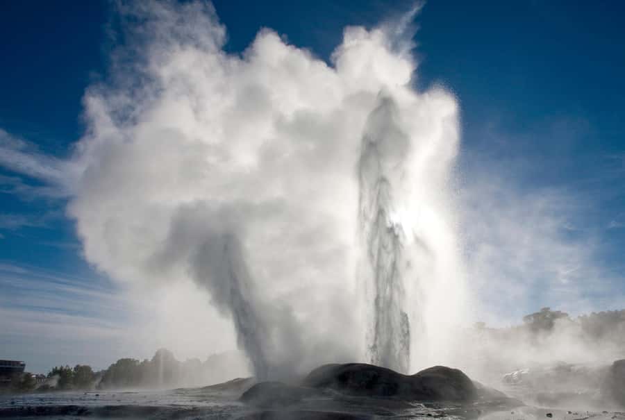 From Auckland: Two-Day Hobbiton, Rotorua, Waitomo Caves Tour - Auckland to Rotorua in 2 Days: The Real Point of This Tour