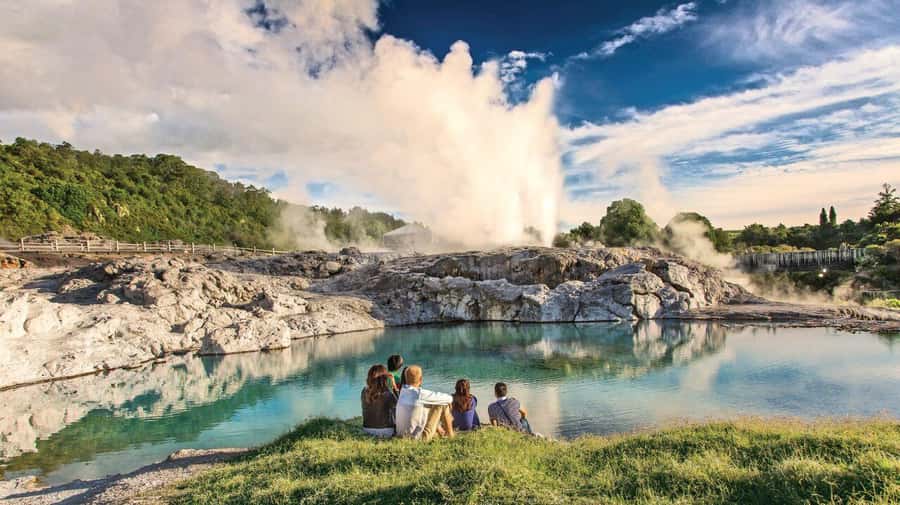From Auckland: Waitomo Glow Worm Caves & Rotorua Tour - Value check: is $274 worth it for a 12-hour day?
