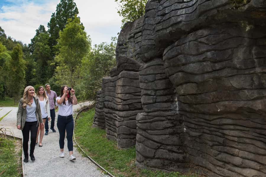 From Auckland: Waitomo Glowworm and Ruakuri Caves Day Tour - Key things to know before you go