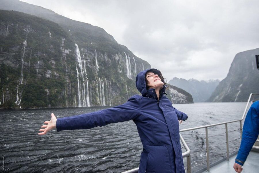 From Manapouri: Doubtful Sound Overnight Cruise - The full Doubtful Sound cruise: wildlife, guide talk, and long sightings
