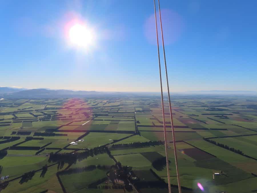 From Methven: Hot Air Balloon Flight in Canterbury with Wine - Methven to Mt Hutt by balloon: what makes this flight special