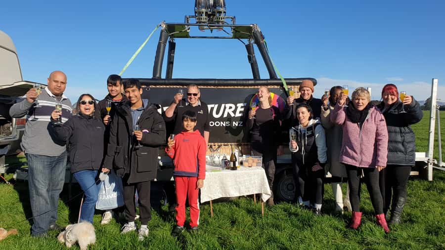 From Methven: Hot Air Balloon Flight in Canterbury with Wine - The balloon crew and the safety factor you can actually feel