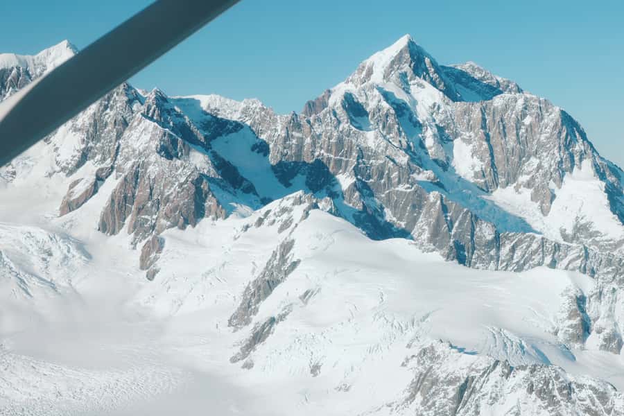 From Queenstown: Mount Cook Day Trip via Scenic Flight - Hooker Valley Track and the village walk, how to spend your 5 hours well