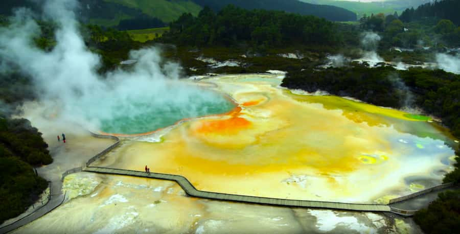 From Rotorua: WAI-O-TAPU Geothermal Wonderland Half-Day Tour - Rotorua geothermal in 4 hours, without rushing your eyes
