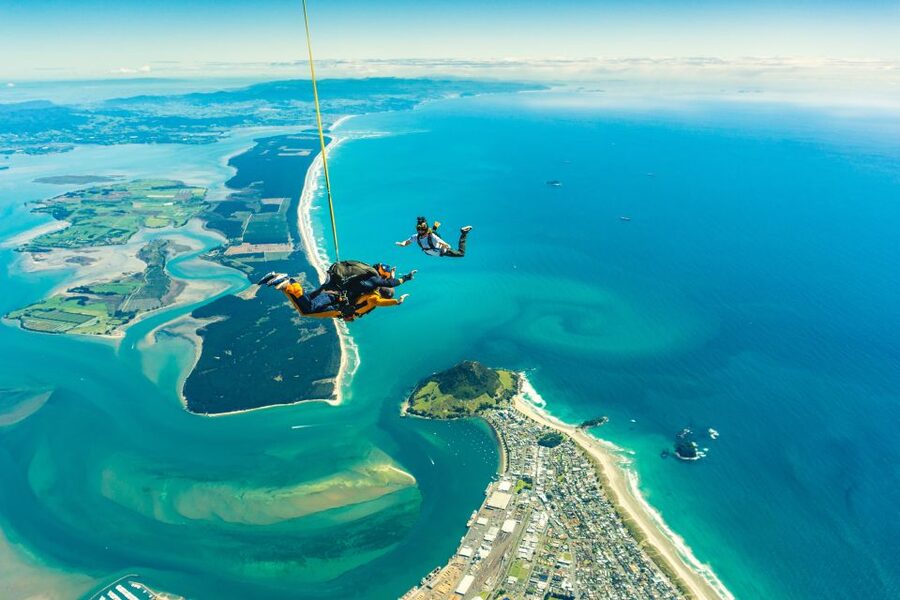 From Tauranga: Skydive over Mount Maunganui - Planning Your Day: Jump Times, Duration, and Where It Fits in