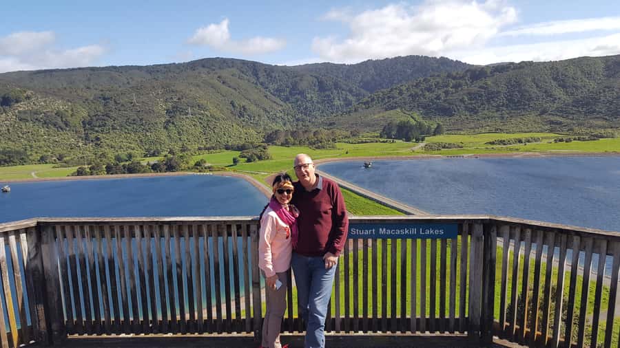 From Wellington: Martinborough Winery Tour - Poppies Martinborough: fixed-menu tasting and the rose test
