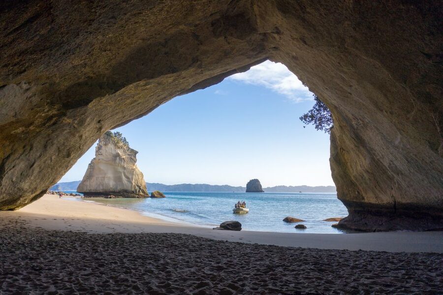 From Whitianga: Cathedral Cove Cruise with Snorkeling - Cave Cruzer boat: why the size matters in Cathedral Cove