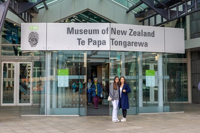 Full Day Guided Wellington Tour including guided tour at Te Papa - How the Guides Shape the Experience (Ian, Nathan, David, Lorraine)