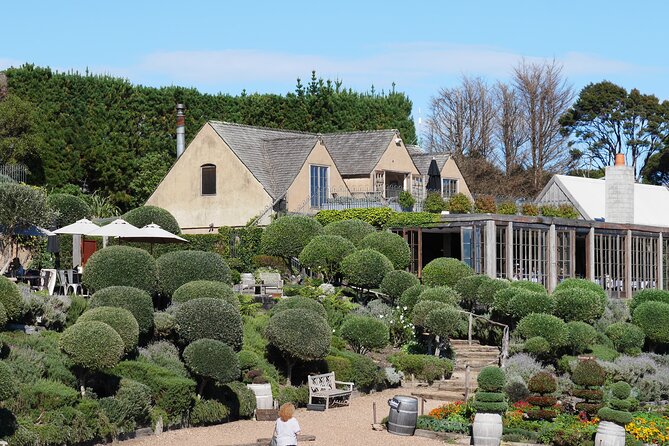 Full Day Private Waiheke Island Wine Tour Including Lunch - Lunch on Waiheke: Two Courses, Real Time to Eat