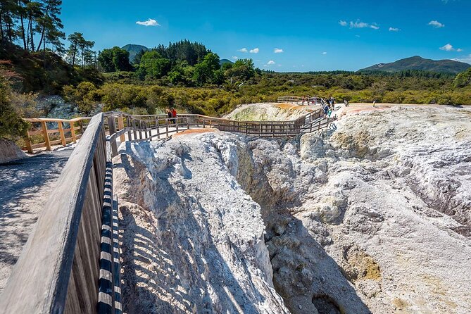 FULL DAY ROTORUA TOUR - Fully Customisable 13 hours Unlimited KMS - Day 2 Taupō volcanic sights, lake time, and a final Rotorua hit