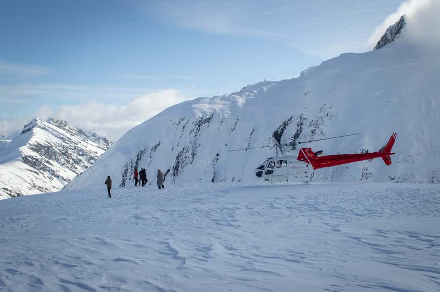 Glacier Explorer & Earnslaw Burn Helicopter Flight - What Earnslaw Burn and the Lord of the Rings vibe really gives you