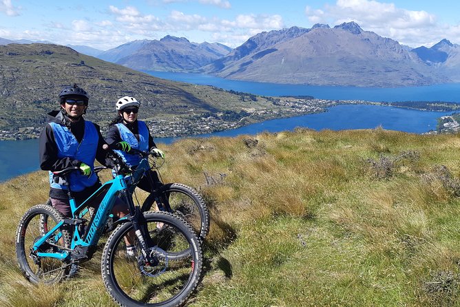 Guided eBike Tour 'Ride to the Sky' - Local stories on the trail: high country farming and Māori legends