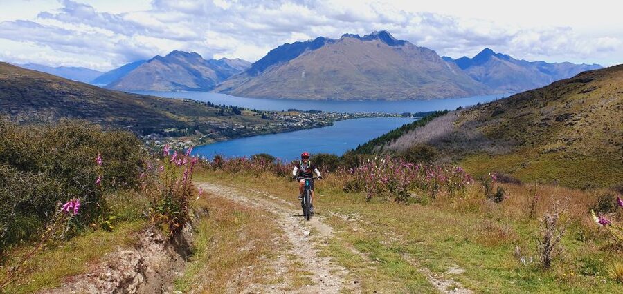 Guided Mountain E-bike Tour - Ride to the Sky - What happens in 3 hours, plus what to bring so you stay comfortable