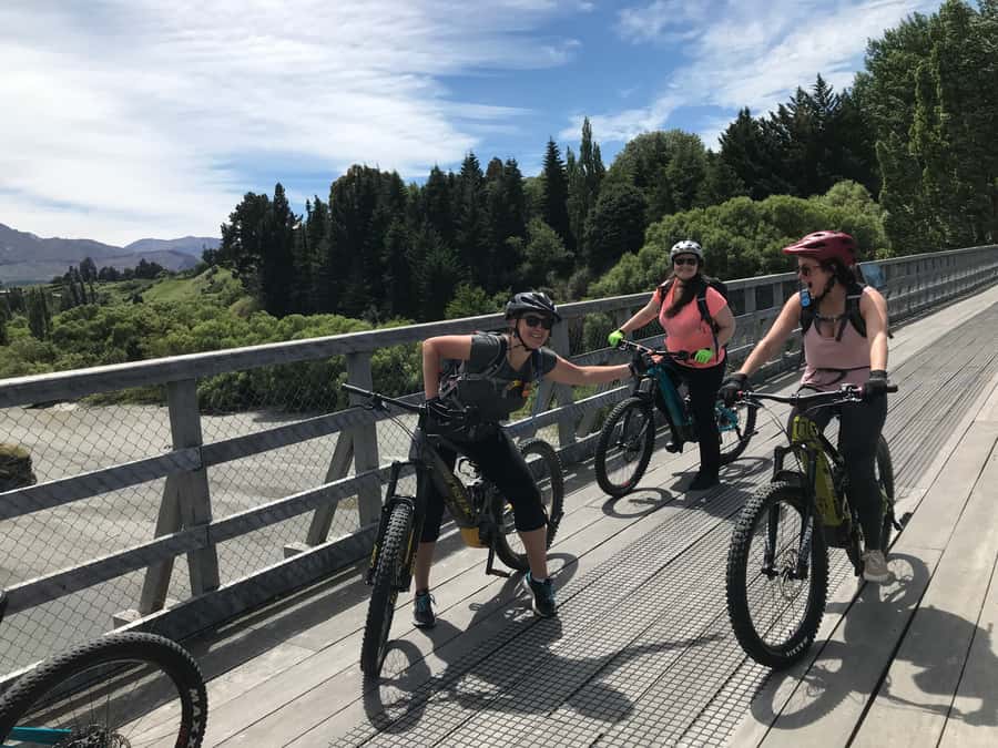 Guided Scenic E-bike Tour - Ride to the Lake - What to bring and how to prep so the ride feels smooth