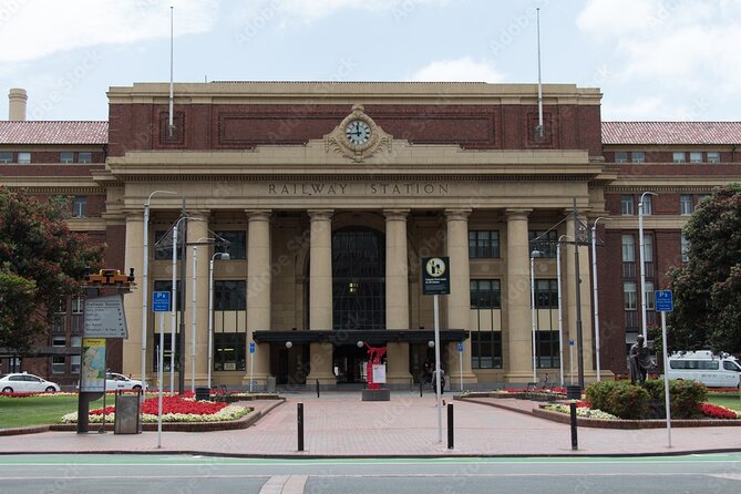 Guided Small Group Walking Tour in Wellington - Wellington Railway Station to Te Papa, the walk that gives you bearings fast