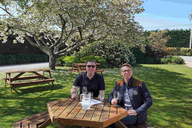 Half Day Martinborough Winery Tour from Wellington - Lunch timing, cafes on your terms, and how to avoid the awkward hunger gap