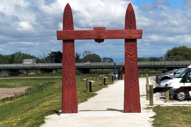 Half Day Sightseeing and Taste Tour - Te Mata Figs and Oak Road: quick bites and historic details