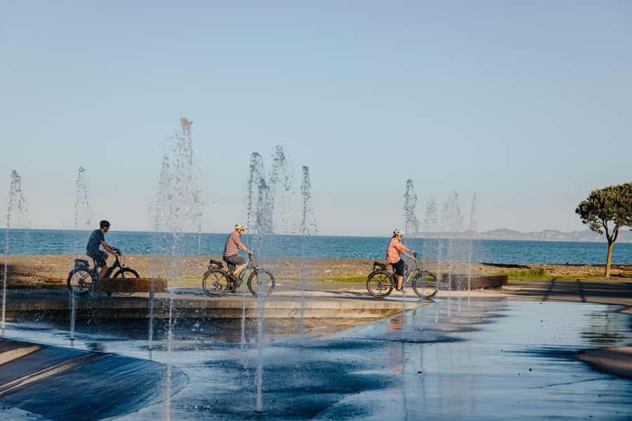 Hawke's Bay: Self Guided Coast to Vineyards Cycle Tour - Starting at Napier’s Marine Parade, and getting the details right