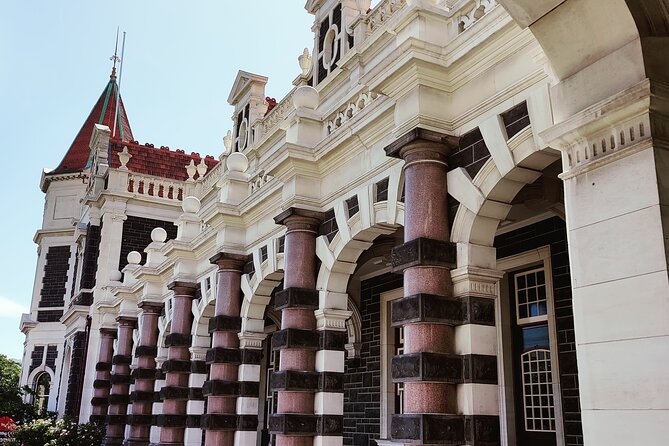 Heritage City and Larnach Castle Van tour with Historian Guide - Key things that make this tour work