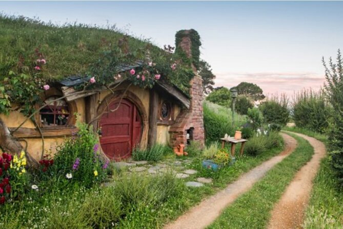 Hobbiton and Waitomo Caves Arrive in Comfort and Style - Price and Value: What Your $247.61 Actually Buys
