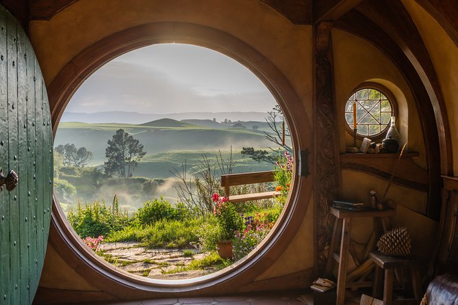 Hobbiton Movie Set Banquet Experience Private Tour From Auckland - The drive experience: views and time that actually feel useful
