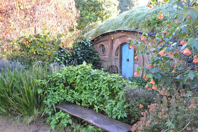 Hobbiton Movie Set Group Tour Early Access (Avoid the crowds!) - The 6:00 am start, and how to make it painless