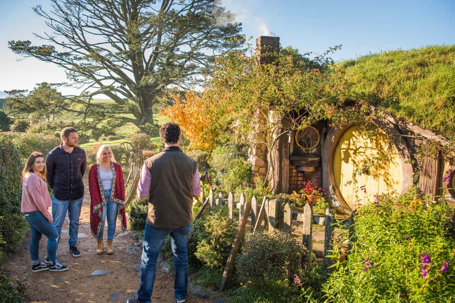Hobbiton Movie Set: Guided Tour Ticket - Getting to Hobbiton near Matamata, then switching to the onsite bus