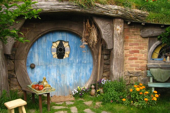 Hobbiton Movie Set Small Tour from Auckland - Beyond the Door and stepping inside Hobbit homes