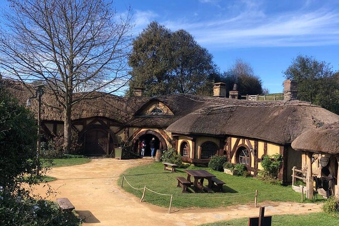 Hobbiton movie set tour and a lot more beautiful NZ sights - Price and value: what $250 really covers (and why it can be fair)
