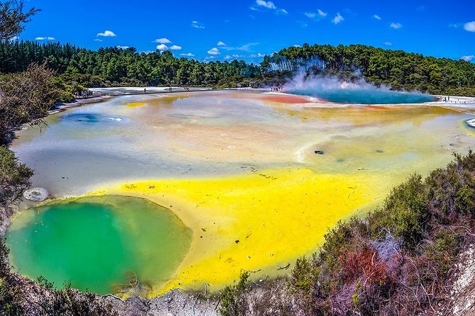 Hobbiton & Rotorua including Wai-O-Tapu - Small Group Tour from Auckland - Timing, snacks, and lunch: small choices that affect your comfort