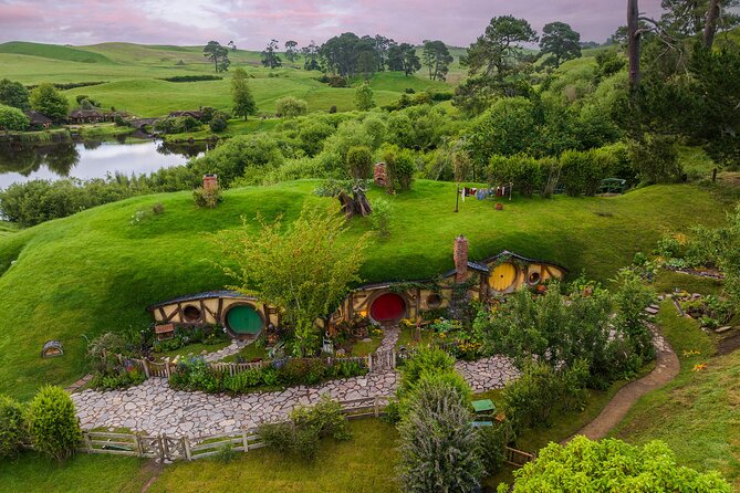 Hobbiton & Rotorua Māori Village with Lunch from Auckland - Key highlights to know before you go