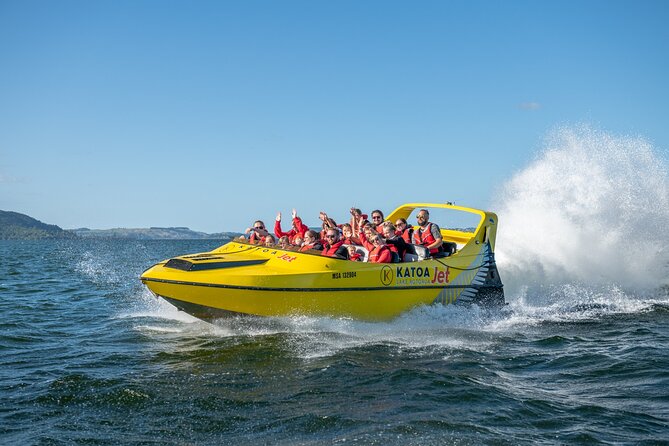 Katoa Jet Boat tour on Lake Rotorua - Meeting at 1 Lakefront Drive: the easy start at City Lakefront