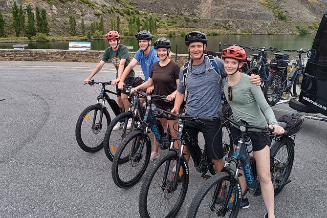 Lake Dunstan Cycleway Bike Rental With Return Luxury Shuttle - The ride itself, 42 km of grade 1–3 compacted gravel